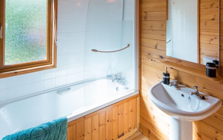 Bathroom area in a Luxury Lodge