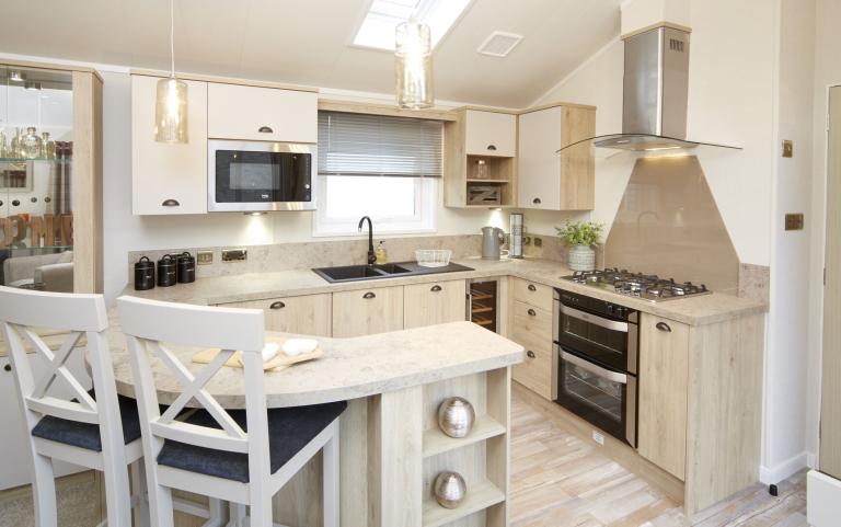 Kitchen & Dining Area in a Luxury Lodge