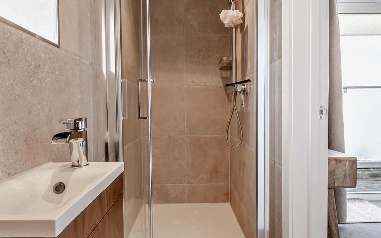 Ensuite Area of Master Bedroom, Waters Edge 2 Bedroom Apartment