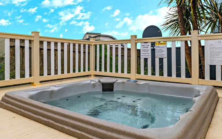 Outdoor Hot Tub area of a Caravan Holiday Home