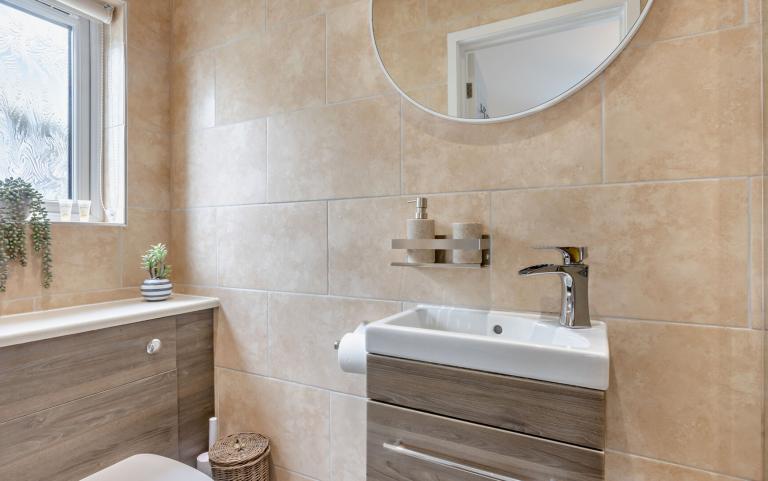 bathroom in Breakwater holiday apartment