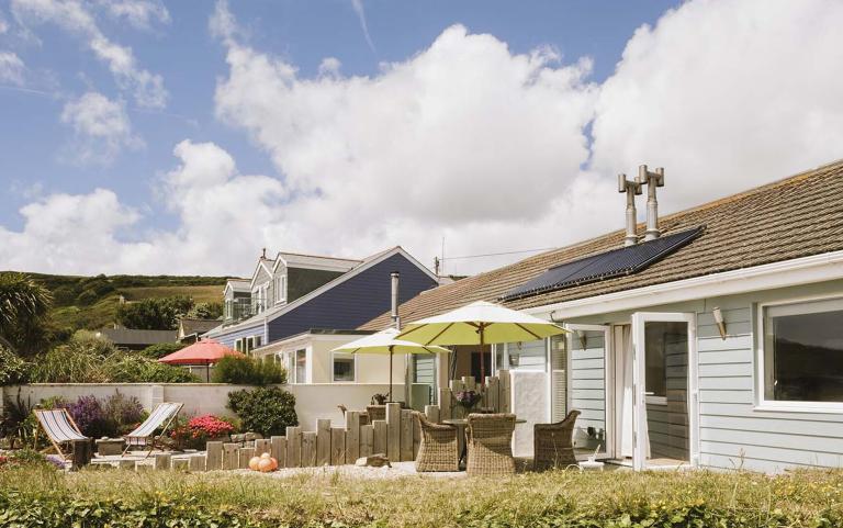 Outside View of a Holiday Home including Outdoor Dinning area